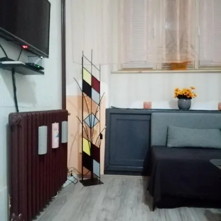 Anna 베오그라드